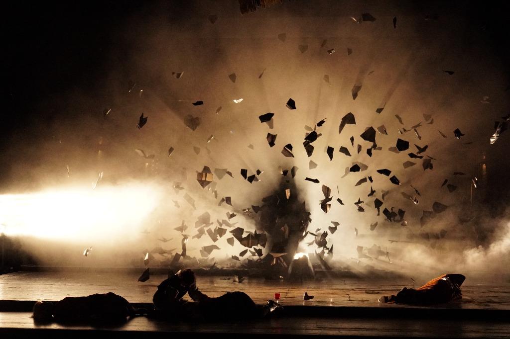 Slideshow background 1